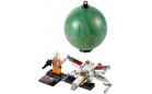 X-подобный звездный истребитель и планета Явин 4 Lego Star Wars