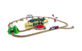 Железная дорога Tomy "Большой набор в депо"