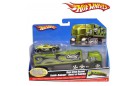 Машина дальнобойщика c  маленьким автомобилем Hot Wheels