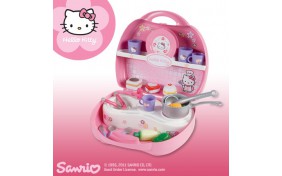 Мини кухня в форме кейса Hello Kitty Smoby